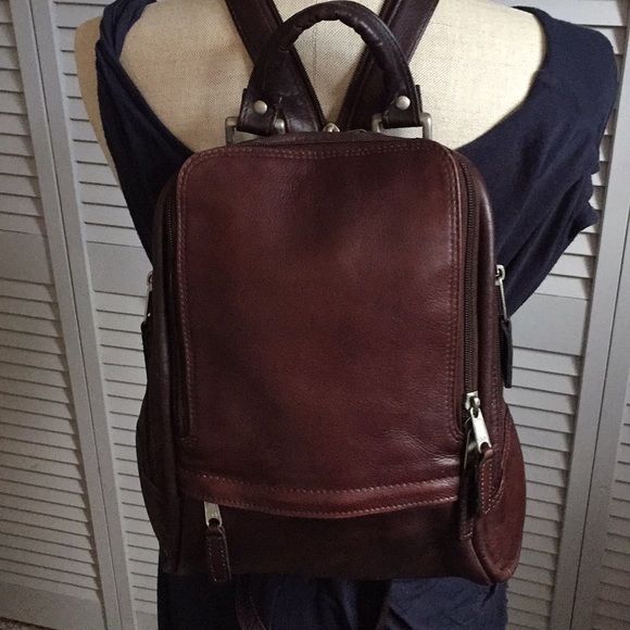 latico Handbags - Latico Leather Backpack/Slingback